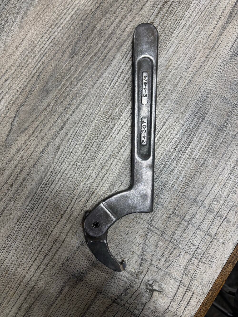 Armstrong USA Adjustable Hook Spanner Wrench 34-307 2-4-3/4